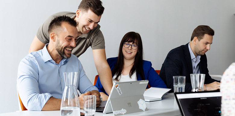 Lerne unsere weiteren Gesellschaften kennen.